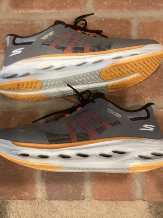 Skechers Max Cushioning Glide Step Aberdeen Hands Free Slip-ins  size 14 D main image 5